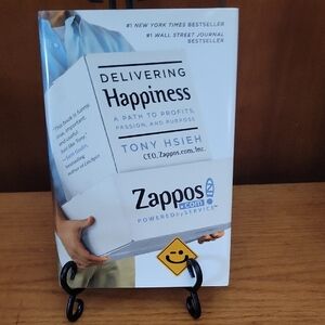 Delivering Happiness Book by Tony Hsieh